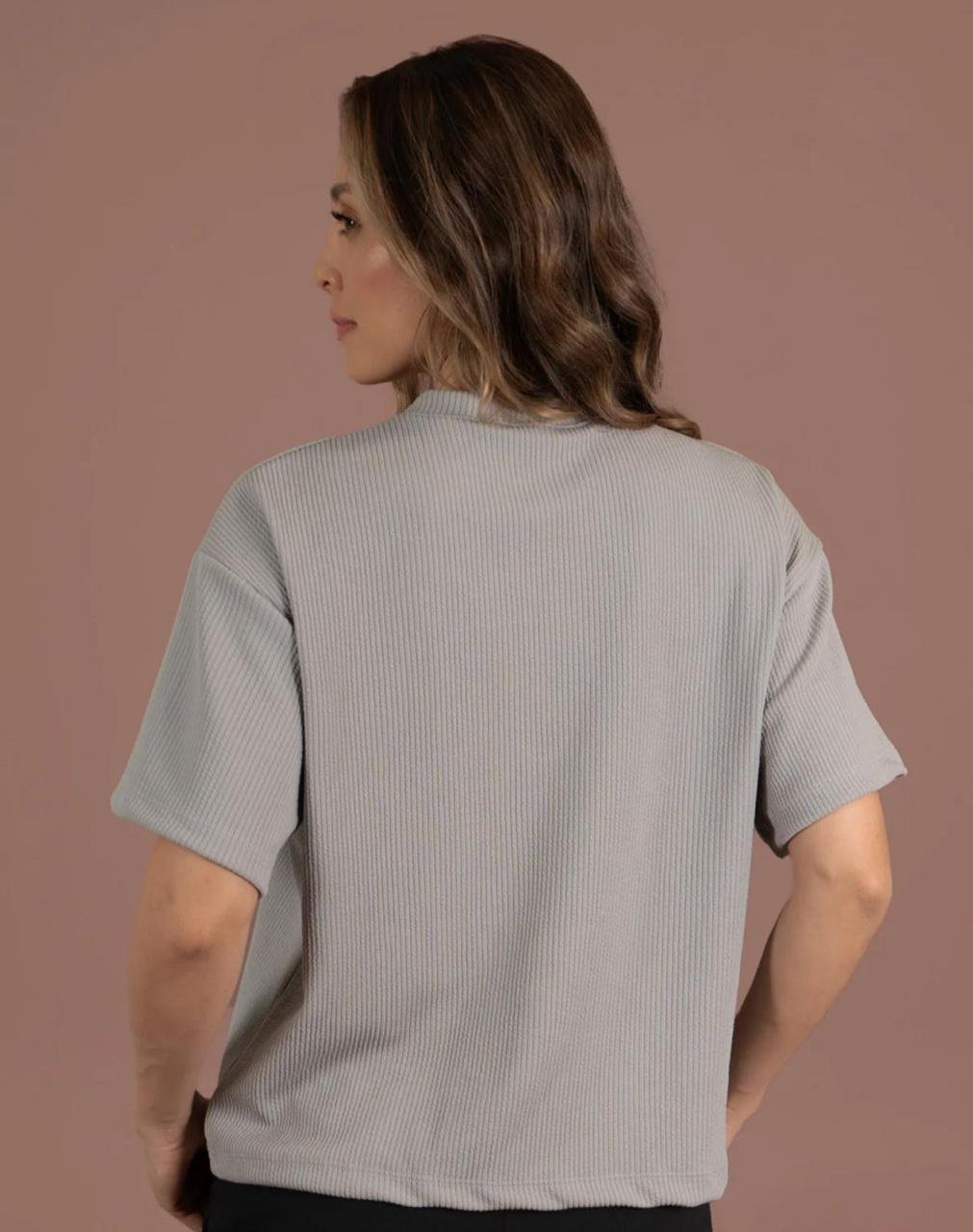 Camisa oversize para dama gris · foto 2
